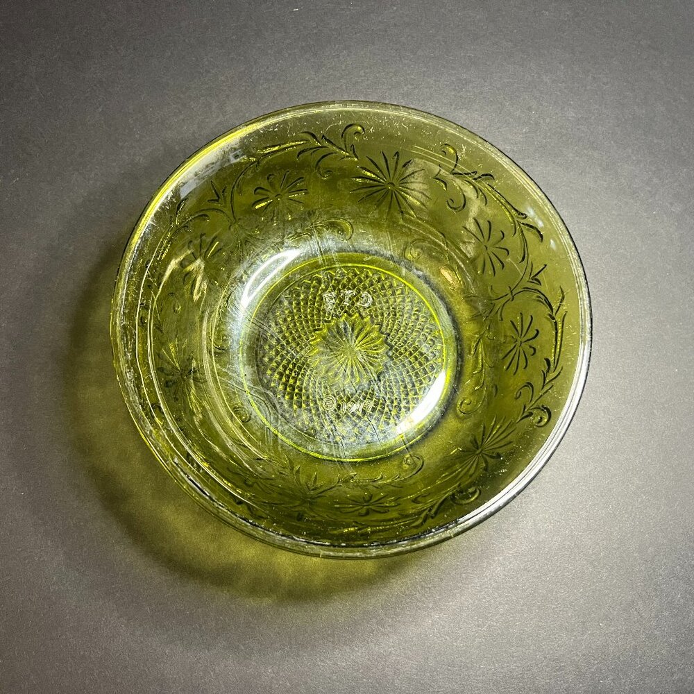 Vintage 1979 FTD Green Cut Glass Floral Embossed Decorative Serving Bowl 7.5"